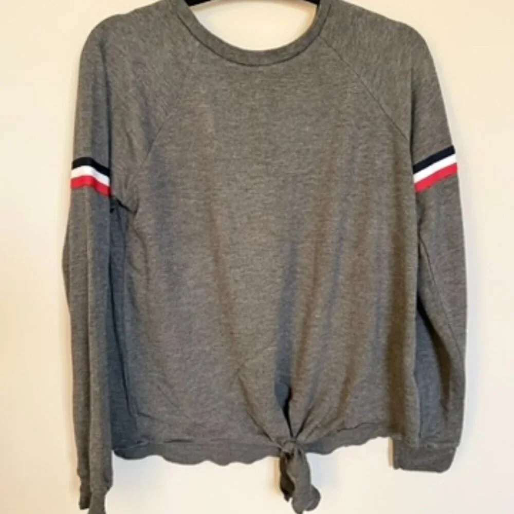 Pink Rose Grey Tie Front Long Sleeve Top | Size S | NWT